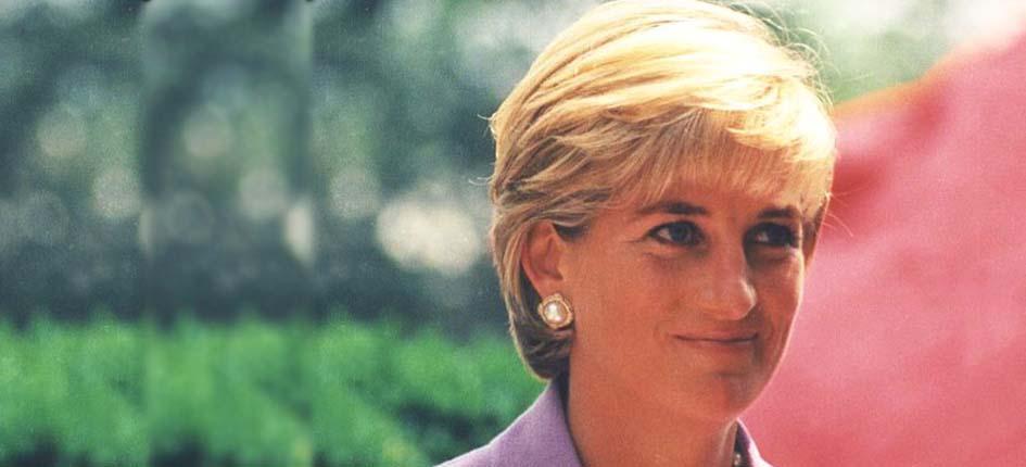Ein Abendkleid von Lady Diana, das von Jakob Schlaepfer verziert wurde, ist versteigert worden. Bild: John Mathew Smith & www.celebrity-photos.com from Laurel  Maryland, USA, CC BY-SA 2.0 via Wikimedia Commons