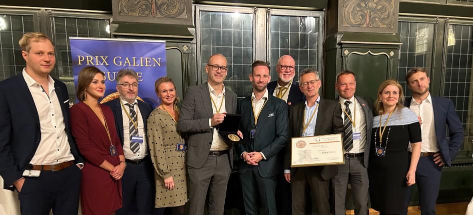 La société BeiGene Suisse reçoit le prestigieux Prix Galien dans la catégorie Cancer en 2023 pour BRUKINSA®, l’inhibiteur de la BTK qu’elle a développé elle-même 