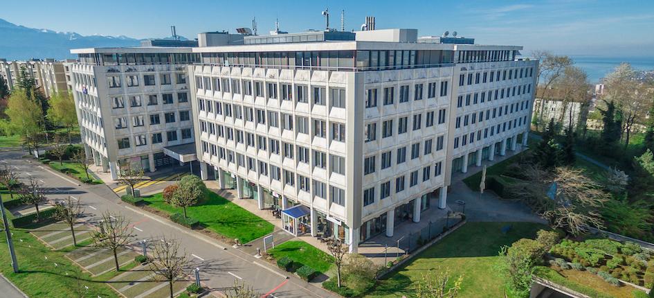 Qarad a choisi Lausanne pour son bureau suisse, au cœur de la Health Valley, une région qui réunit plus de 1’200 entreprises, start-ups et centres de recherche et de formation dans le domaine des sciences de la vie.