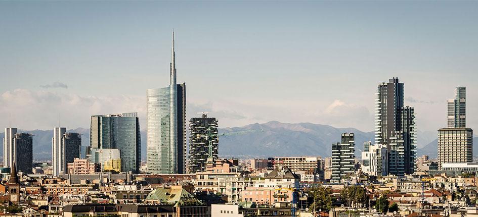 Les gratte-ciels de Milan, Italie