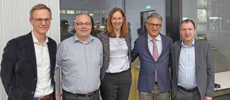 From left to right: Prof. Dr. Martin Geidl, Head of the  Institute of Electric Power Systems FHNW; Willi Naegele, Business Unit Head Power Systems Brugg Cables; Prof. Dr. Doris Agotai, Head of Research and Development FHNW School of Engineering; Gianlucca Vettese, CEO Brugg Cables and Dr. Jürgen Bernauer, CEO PFIFFNER Group at the StromCircle launch event. Image credit: FHNW