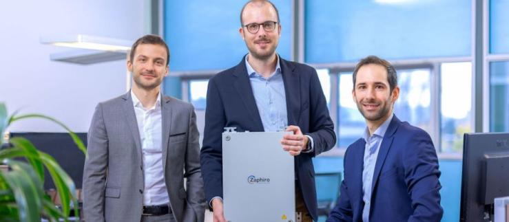 Based on the PhD-thesis of its three founders, Zaphiro’s solution helps energy players optimize power grid monitoring and automation through software solutions. 