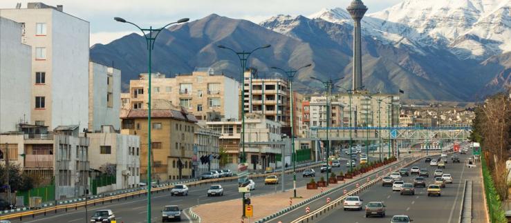 Street scene in Teheran.