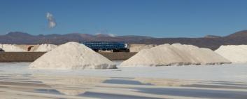 The “Salar de Atacama” in Chile offers perfect conditions for lithium production  