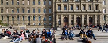 英国の高等教育コンサルティング会社Quacquarelli Symondsが発表した最新の世界大学ランキングによると、スイスの大学32校がさまざまな分野で世界トップ10に名を連ねています。©ETH Zürich/Alessandro Della Bella