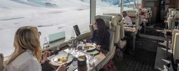 在新闻杂志《美国新闻与世界报道》的 "2023 年世界最佳国家 "排行榜中，瑞士第六次蝉联榜首。图片来源马特宏峰高塔铁路，图片由瑞士旅游局提供