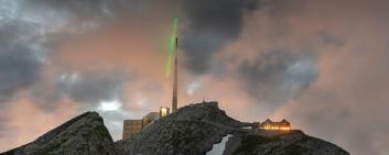 The super laser was installed on Säntis and focused above a transmitter tower. 