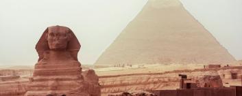Egitto: sfinge e piramide di Cheope.